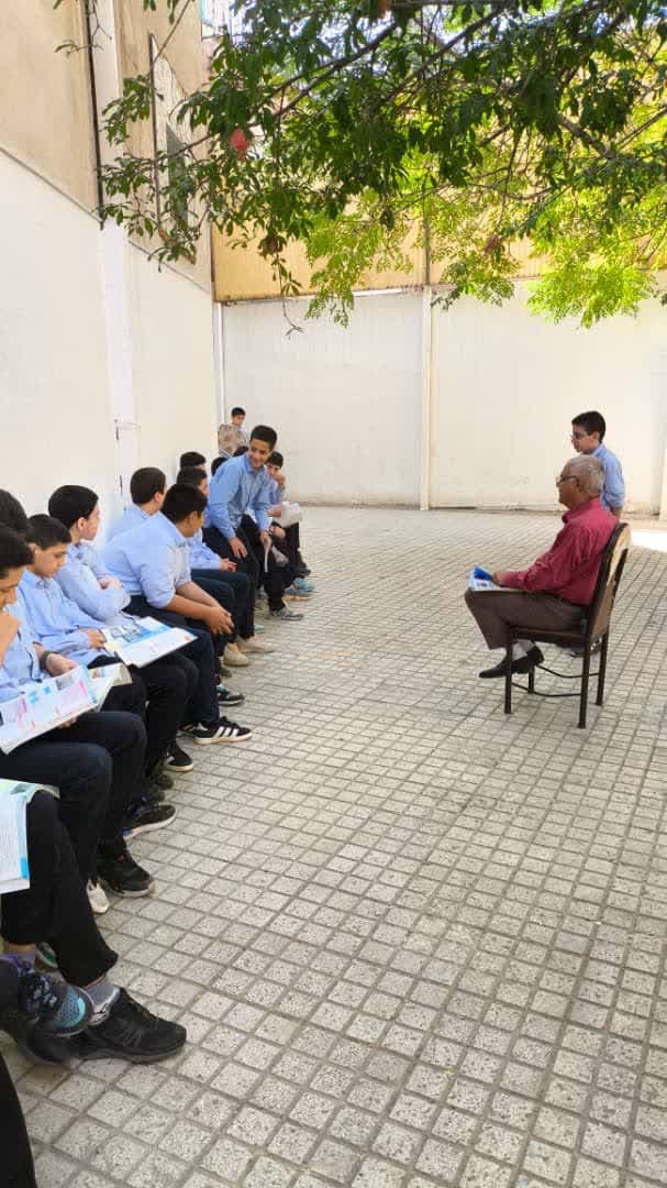 مدرسه متوسطه اول فرهیختگان